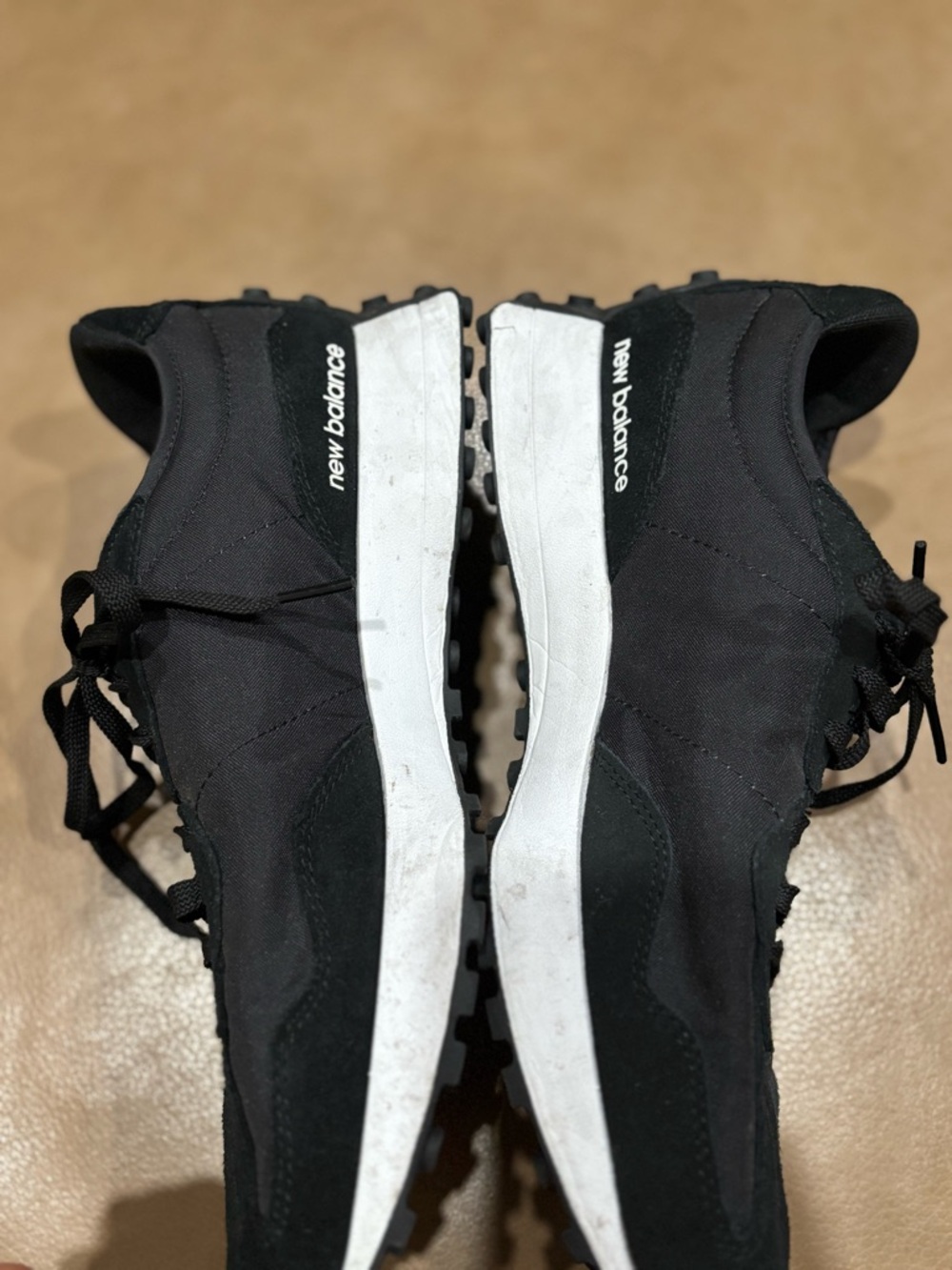 New Balance Black and White Retro Runner Shoes - Picture 3 of 7
